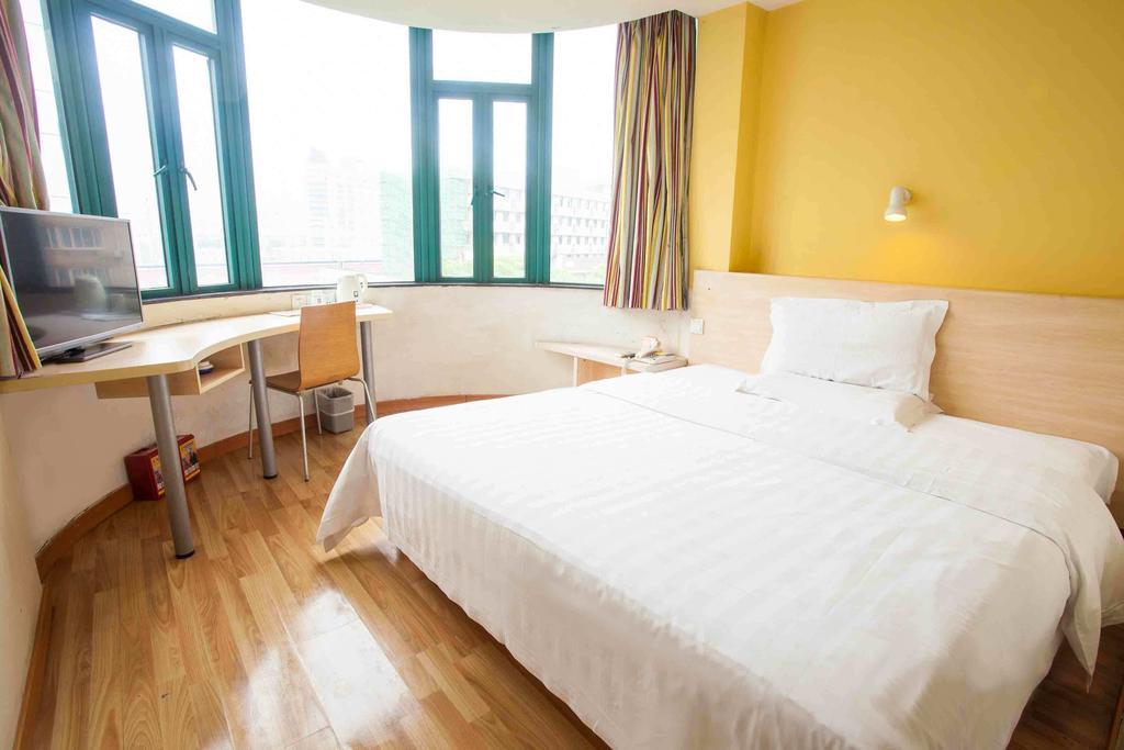 7Days Inn Qufu Sankong Room photo